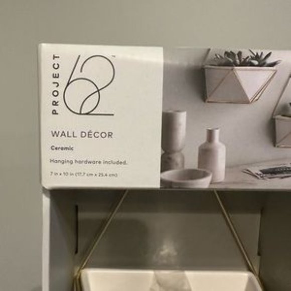 Project 62 wall planter - Picture 1 of 2